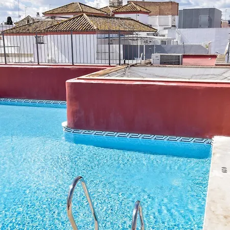 New! Contemporary With Pool And Parking Included Apartment